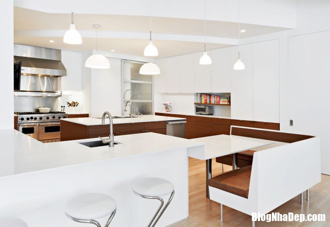 Tận dụng không gian trong nhà bếp làm nên góc ăn sáng thật lãng mạn